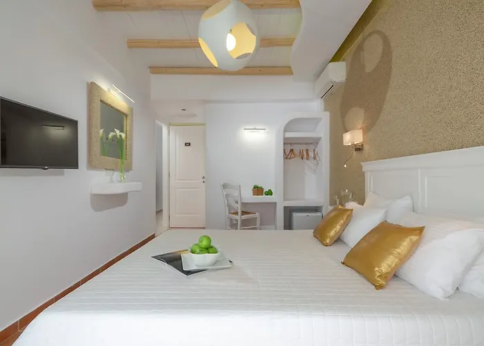 Отель Adriani Naxos City