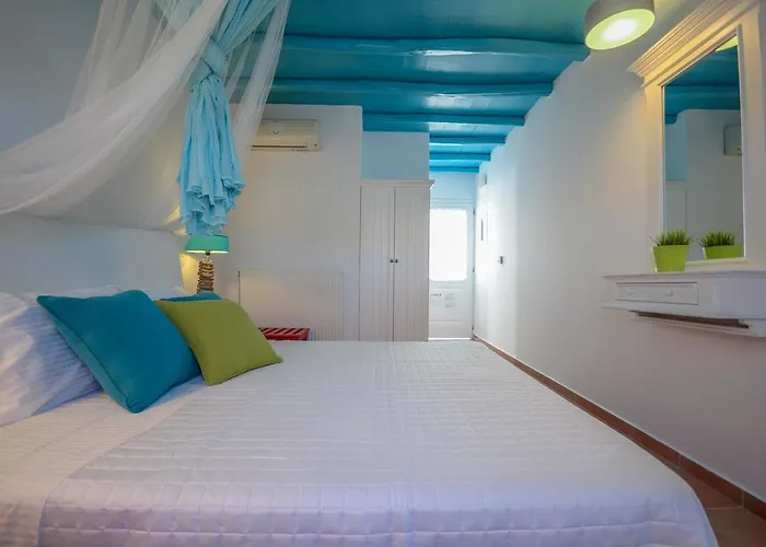 Отель Adriani Naxos City