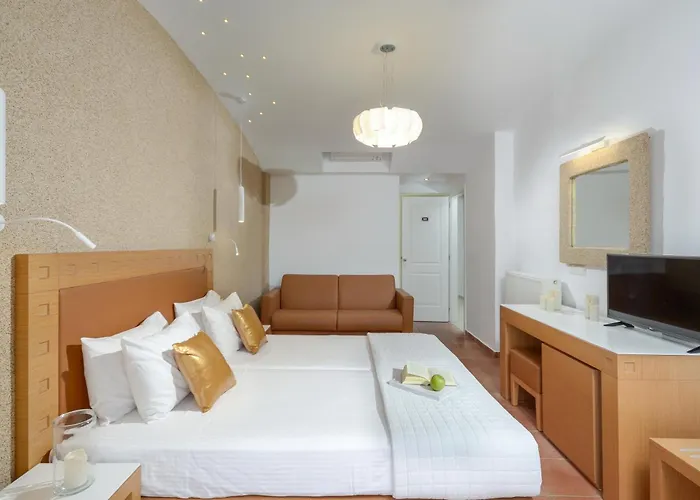 Adriani Hotel 4*